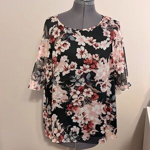 Floral shirt NWOT